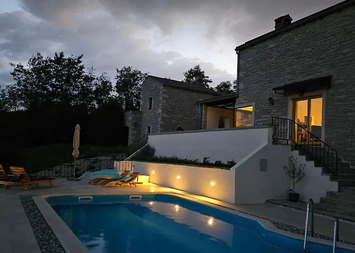 Peaceful With Pool & Sauna, La Casa Di Kyra וילה