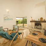 Peaceful With Pool & Sauna, La Casa Di Kyra Villa