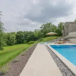 Villa Peaceful With Pool & Sauna, La Casa Di Kyra