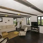 Peaceful With Pool & Sauna, La Casa Di Kyra Villa