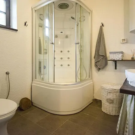 Peaceful With Pool & Sauna, La Casa Di Kyra *
