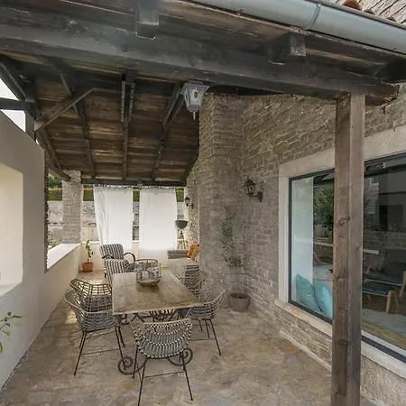 La Casa Di Kyra, Surrounded By Greenery In A Quiet Location With Pool And Sauna Brajkovici (Pazin)
