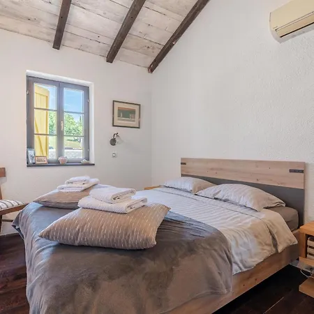Βίλα Peaceful With Pool & Sauna, La Casa Di Kyra *