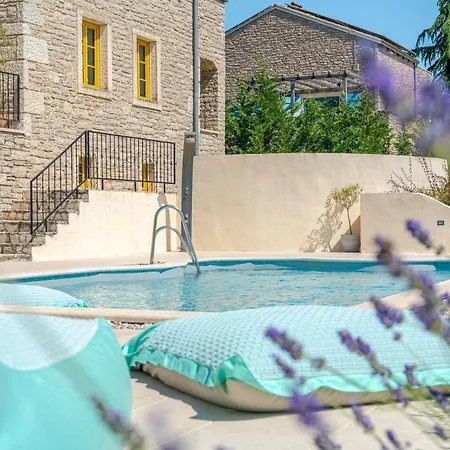 Willa Peaceful With Pool & Sauna, La Casa Di Kyra *