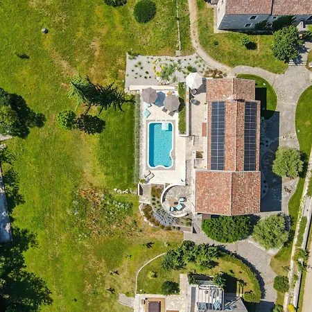 Βίλα Peaceful With Pool & Sauna, La Casa Di Kyra